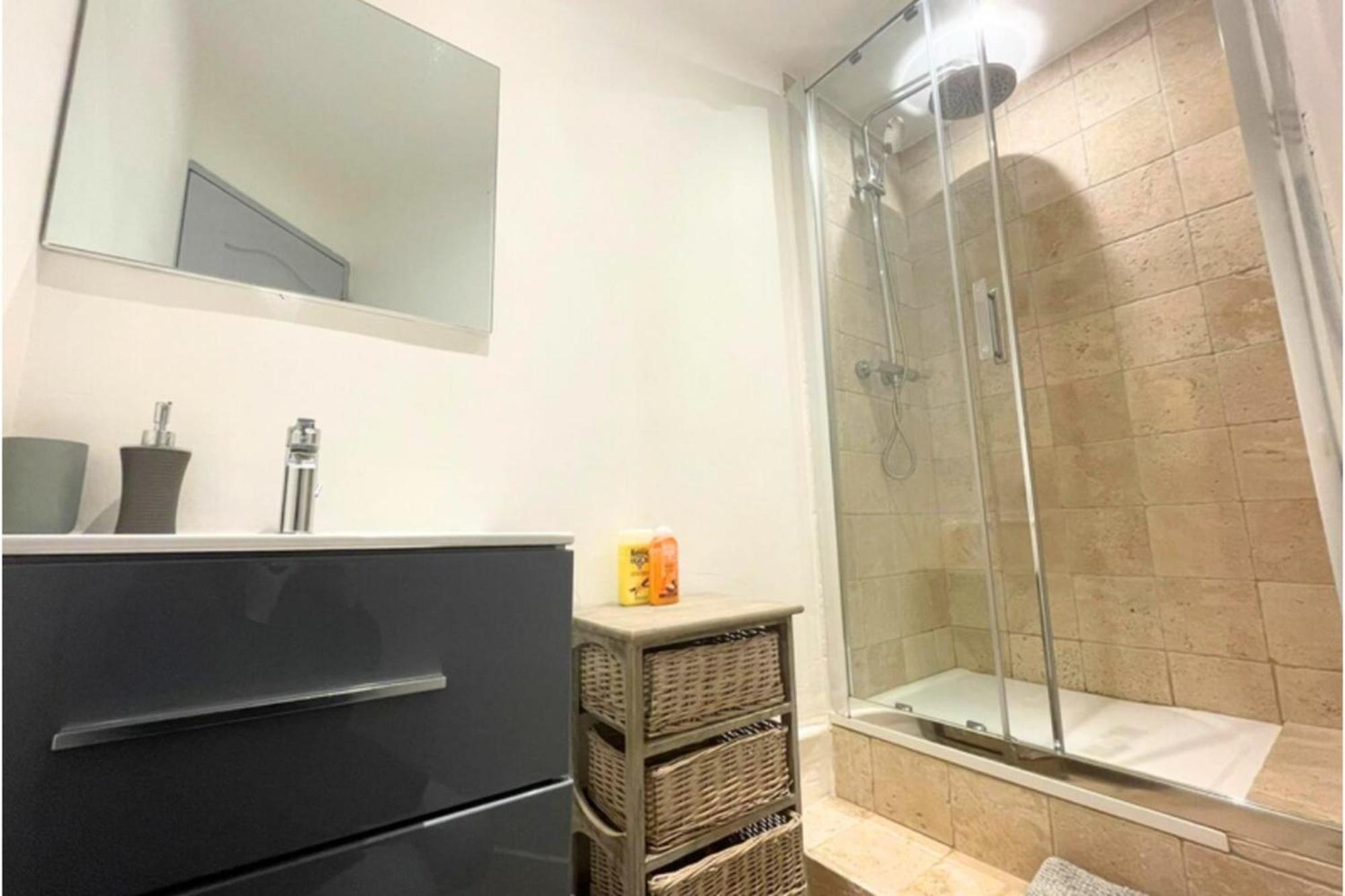 2 Bedrooms 2 Bathrooms 1 Min Palais & Beaches Канни Екстер'єр фото